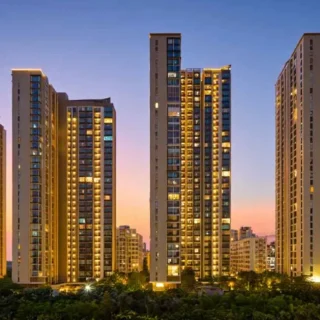 luxury apartments in noida